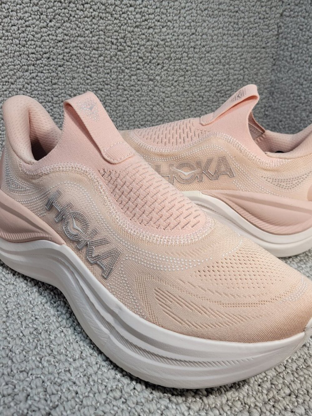 Hoka One One Skyward Laceless Women's Size 7.5B Rose Latte Rose Cream 1168877